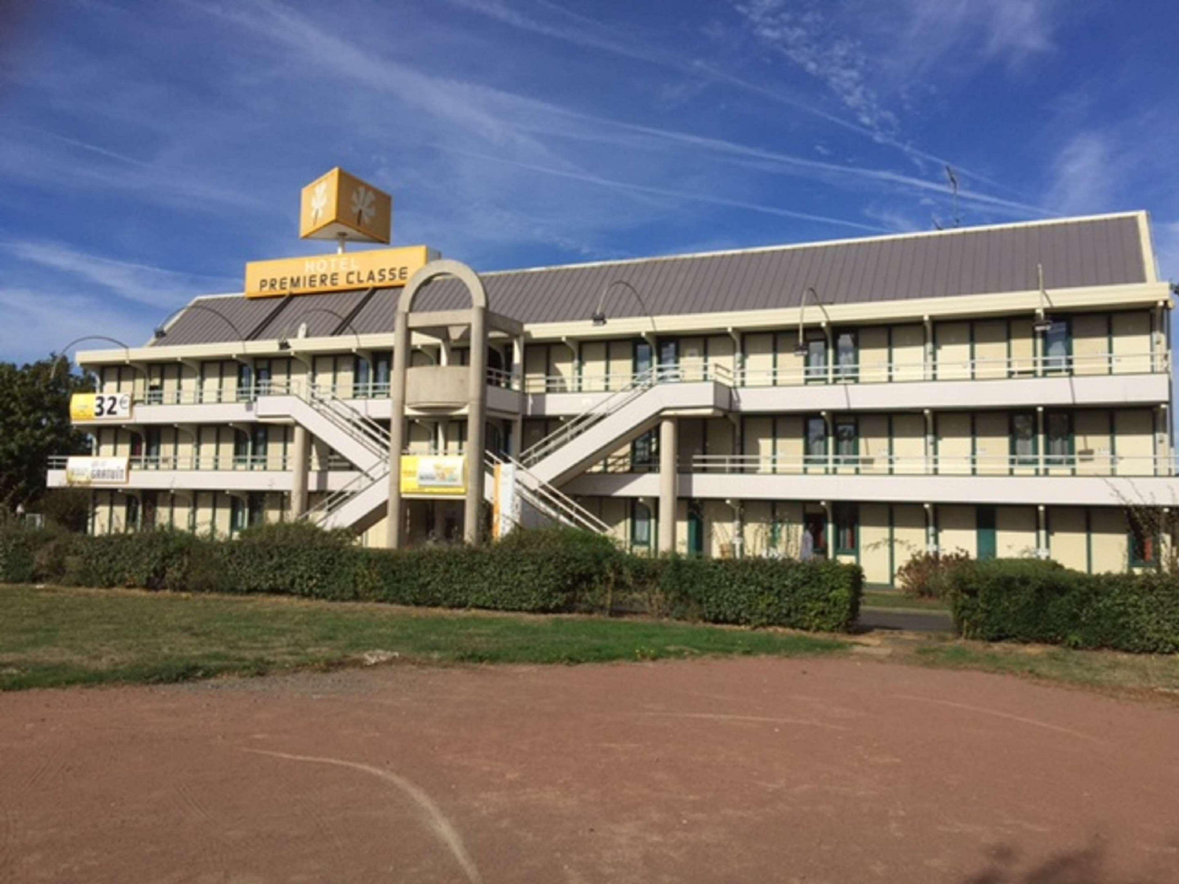 Kyriad Niort - La Creche Exteriér fotografie